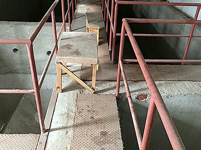 ����� ���